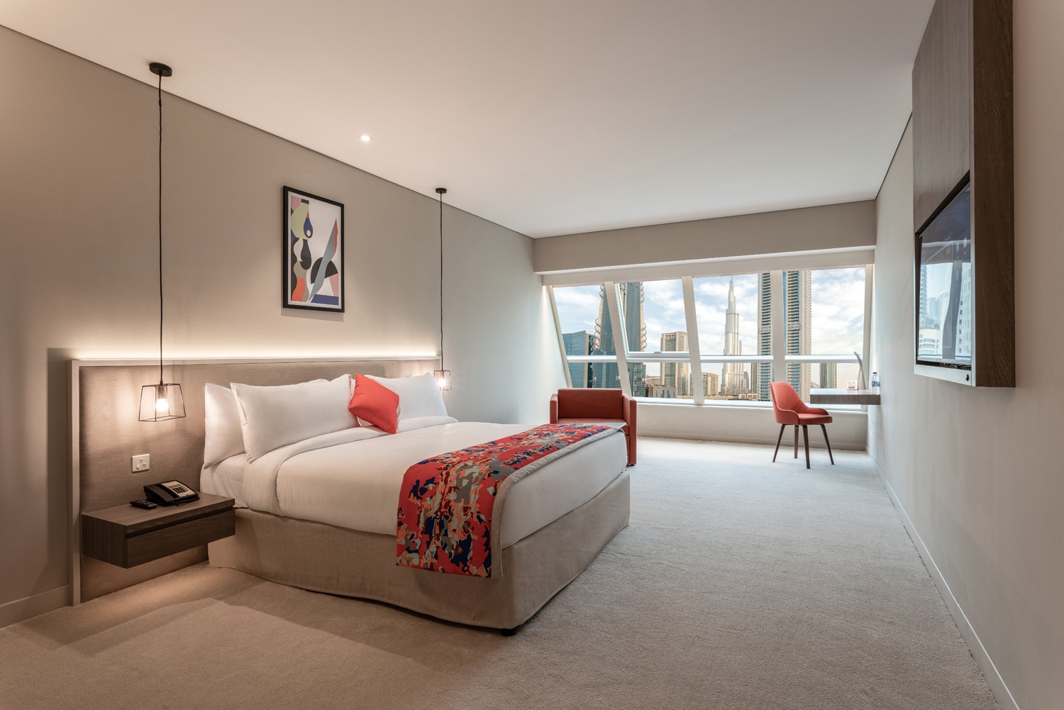 Staycation: Discover How to Book a Perfect Stay in the UAE