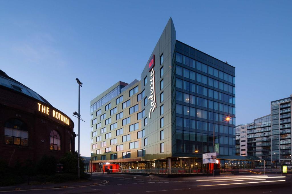Discover Radisson RED Hotel in Silicon Oasis, UAE: Best Rates with us