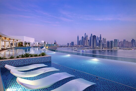 The Best 5 Rooftop Pools in UAE Hotels: Swim with a View