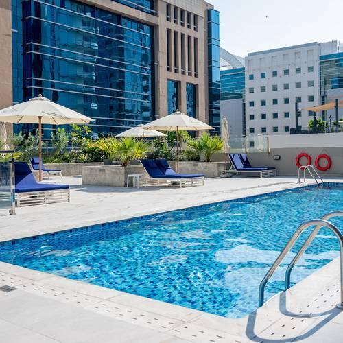 Suha Mina Rashid Hotel Apartments: Best Dubai Experience2024