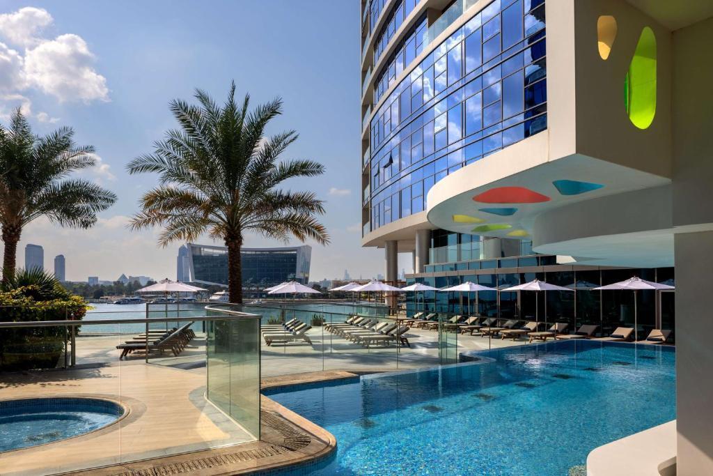 The Hilton Dubai Creek: The Ideal Destination for Long Stays