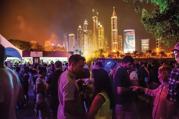Nightlife in Dubai: Discover Vibrant Scene Awaits2024