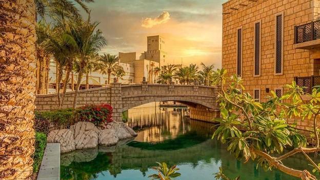 Hidden Gems: Unveiling the City’s Best-Kept Secrets