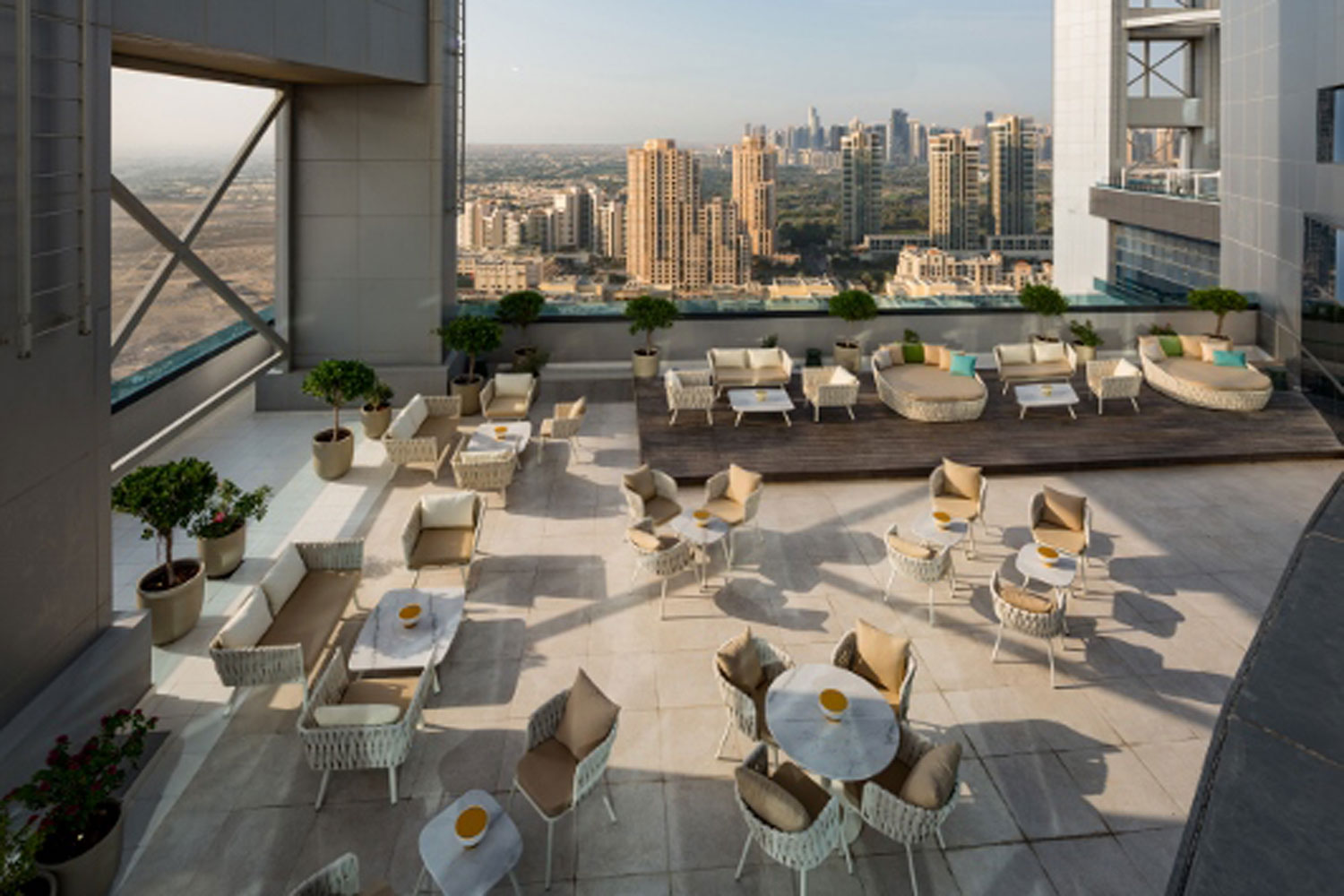 Top 10 Dubai Restaurants to Delight Your Taste Buds